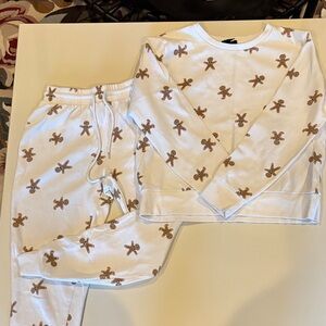 Forever 21 White Gingerbread Print Pajama Set